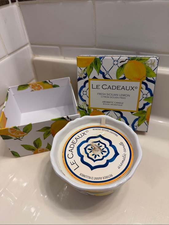 LE CADEAUX Other - Fresh Sicilian Lemon Aromatic Candle - Yellow